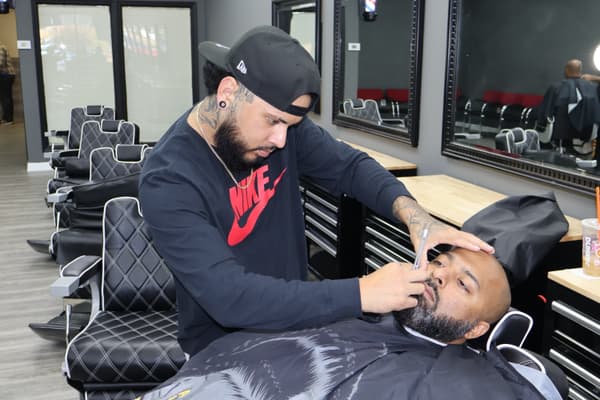 Alan - Brothers Barbershop barber